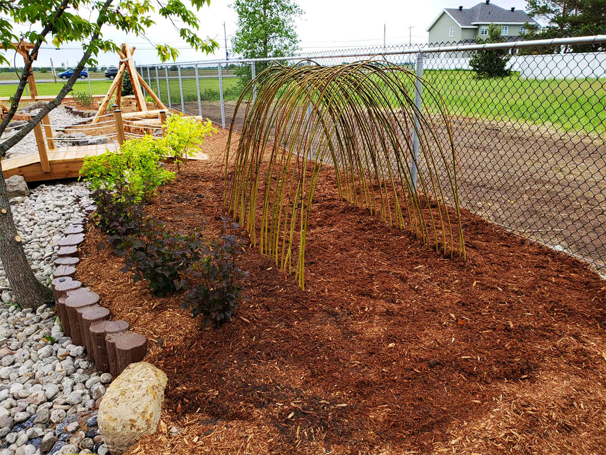 Zone Nature - Manik Éco-Loisir - Aménagement d'aires de jeu pour CPE, garderies, parcs et écoles