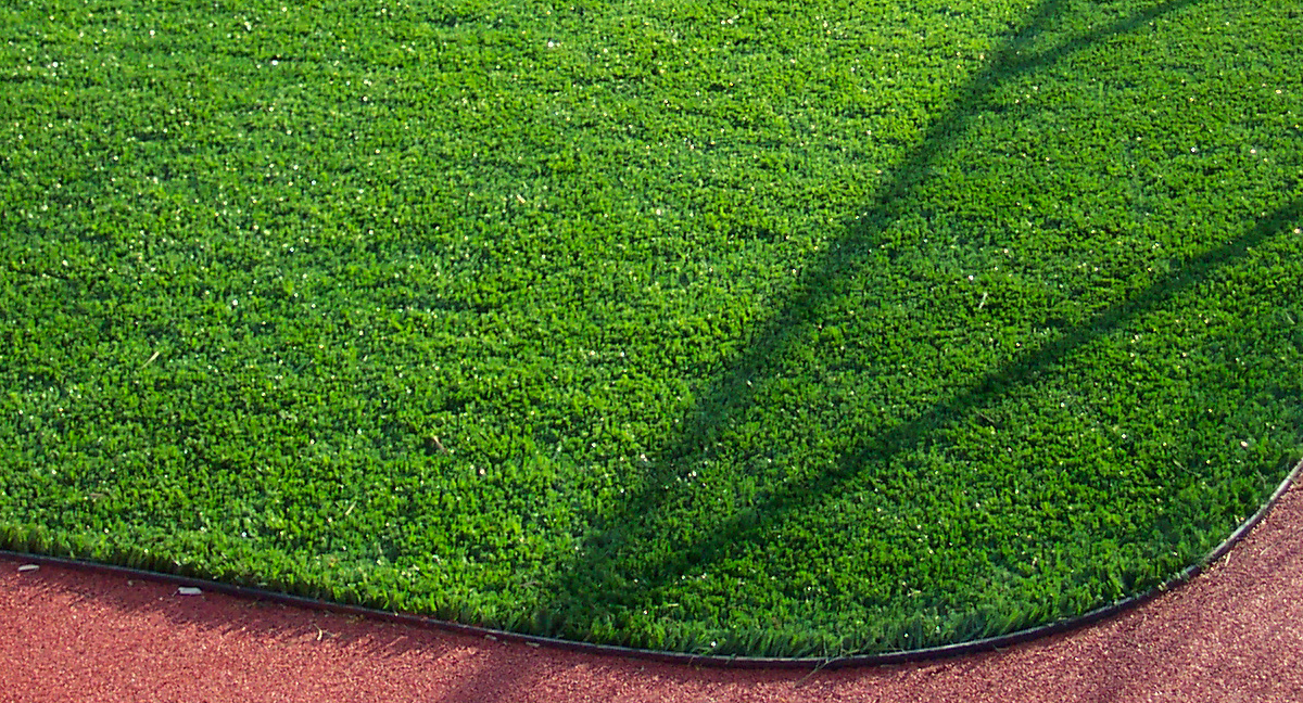 Surfaces synthétiques - Produits et services de Manik Éco-Loisir - Aménagement d'aires de jeu pour CPE, garderies, parcs et écoles